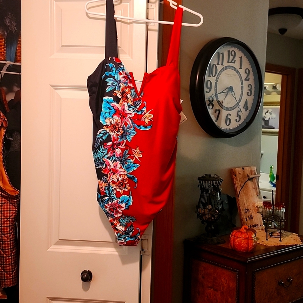 Raisins Bathing suit